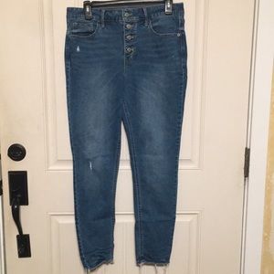 Woman’s Skinny Jeans